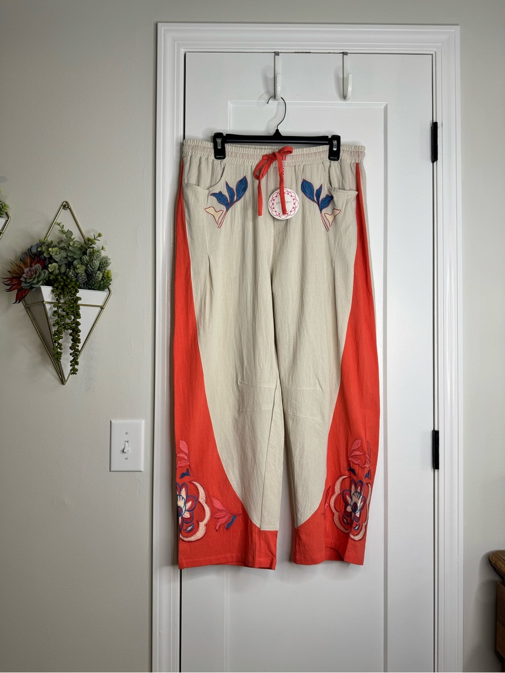 Umgee Barrel Leg Cotton Pants - Picture 7 of 7